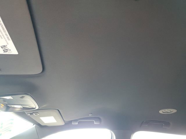 Used 2022 Chevrolet Traverse LT image 33