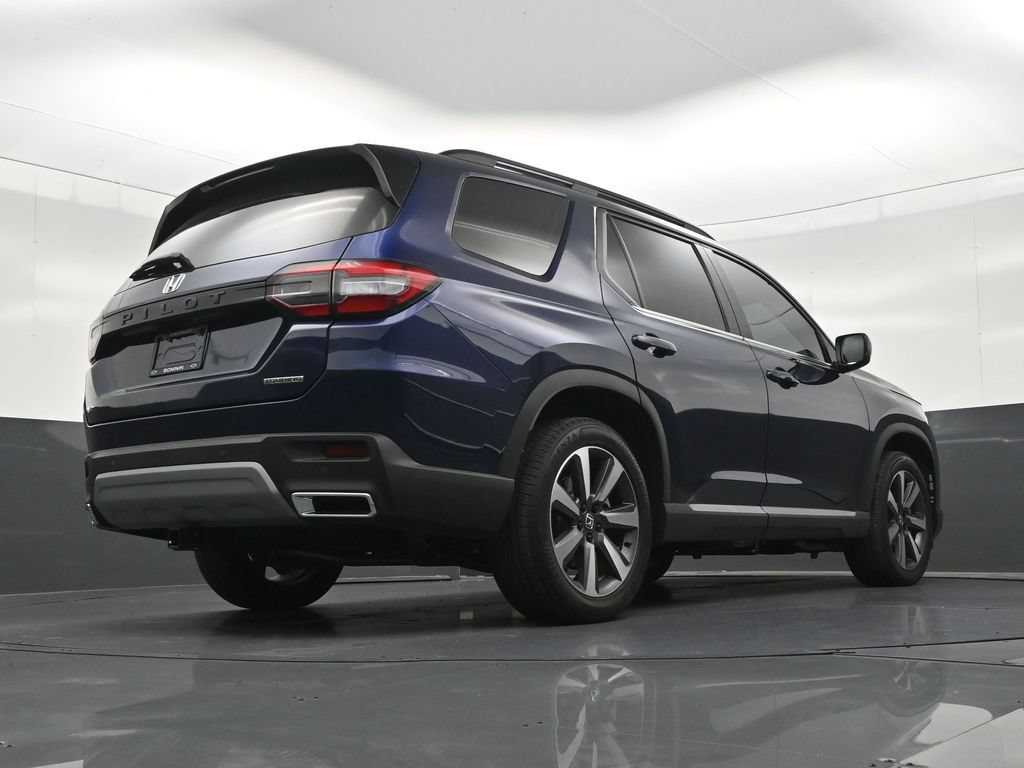 Used 2025 Honda Pilot Touring image 28