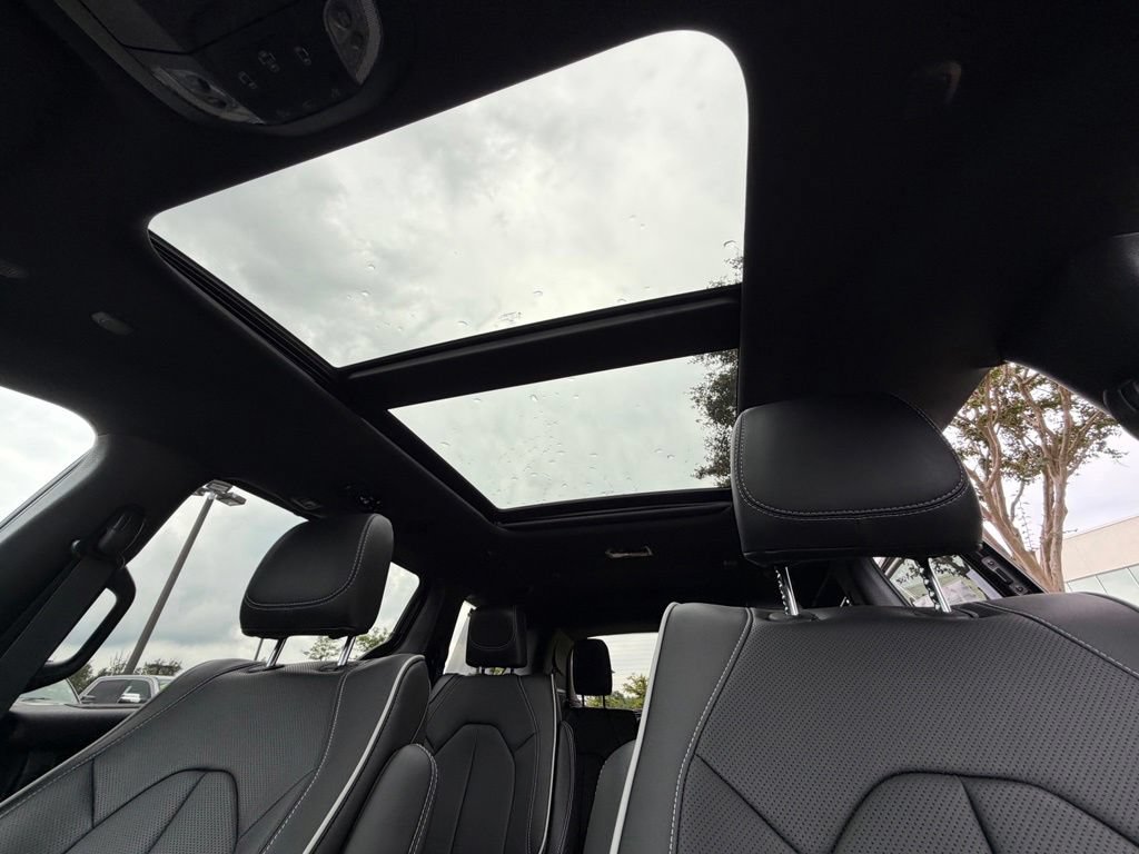 New 2027 Chrysler Pacifica Limited FWD image 33