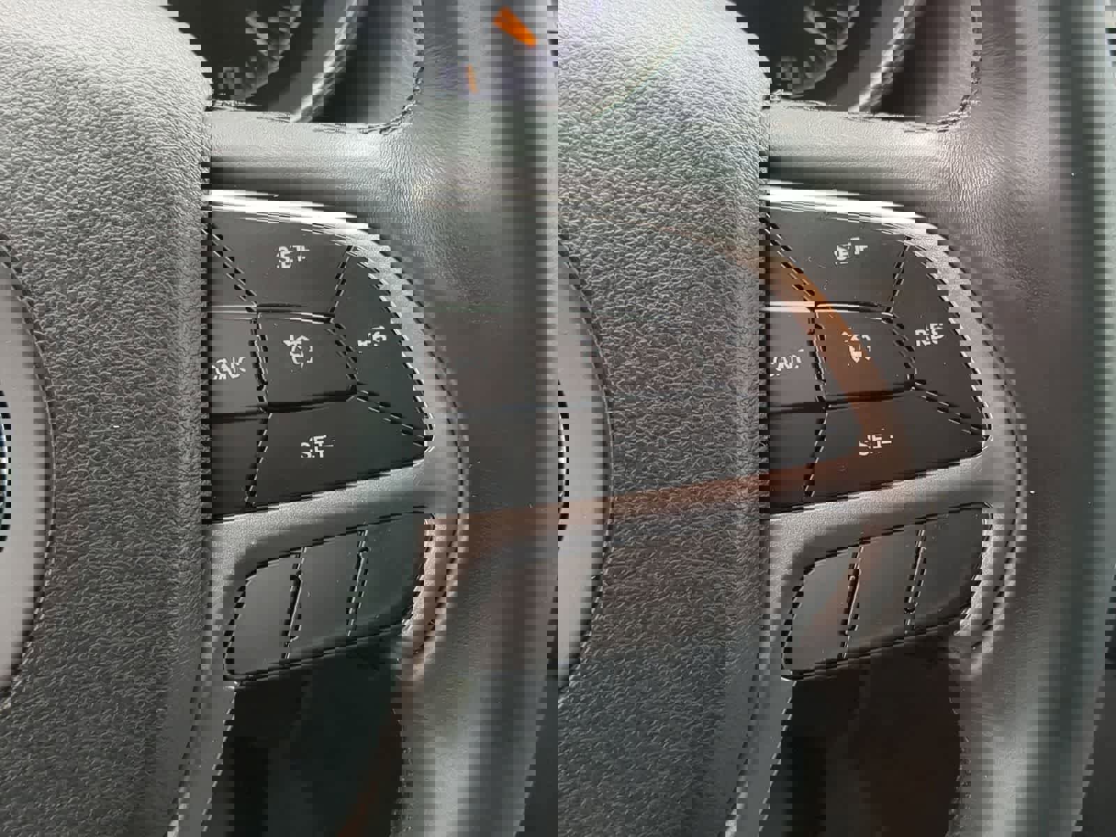 Used 2019 Jeep Grand Cherokee Laredo AWD/4WD image 24