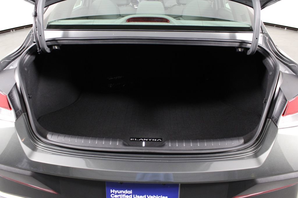 Certified 2026 Hyundai Elantra Sport image 18