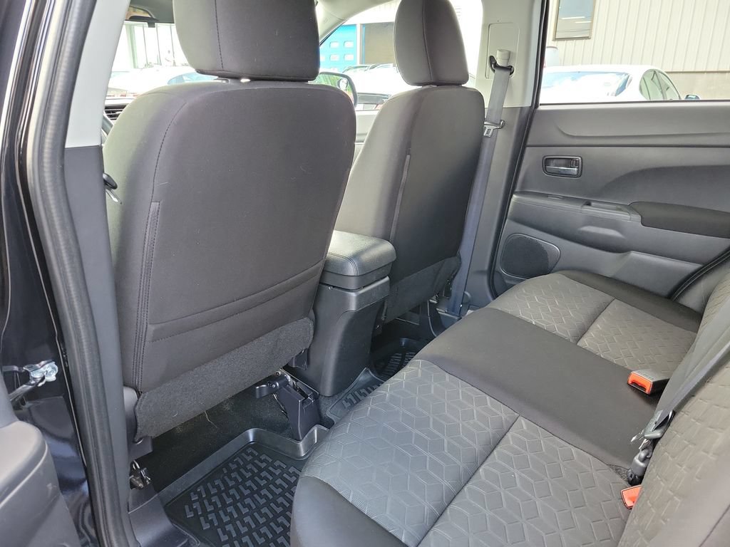 Used 2020 Mitsubishi Outlander Sport ES FWD image 15