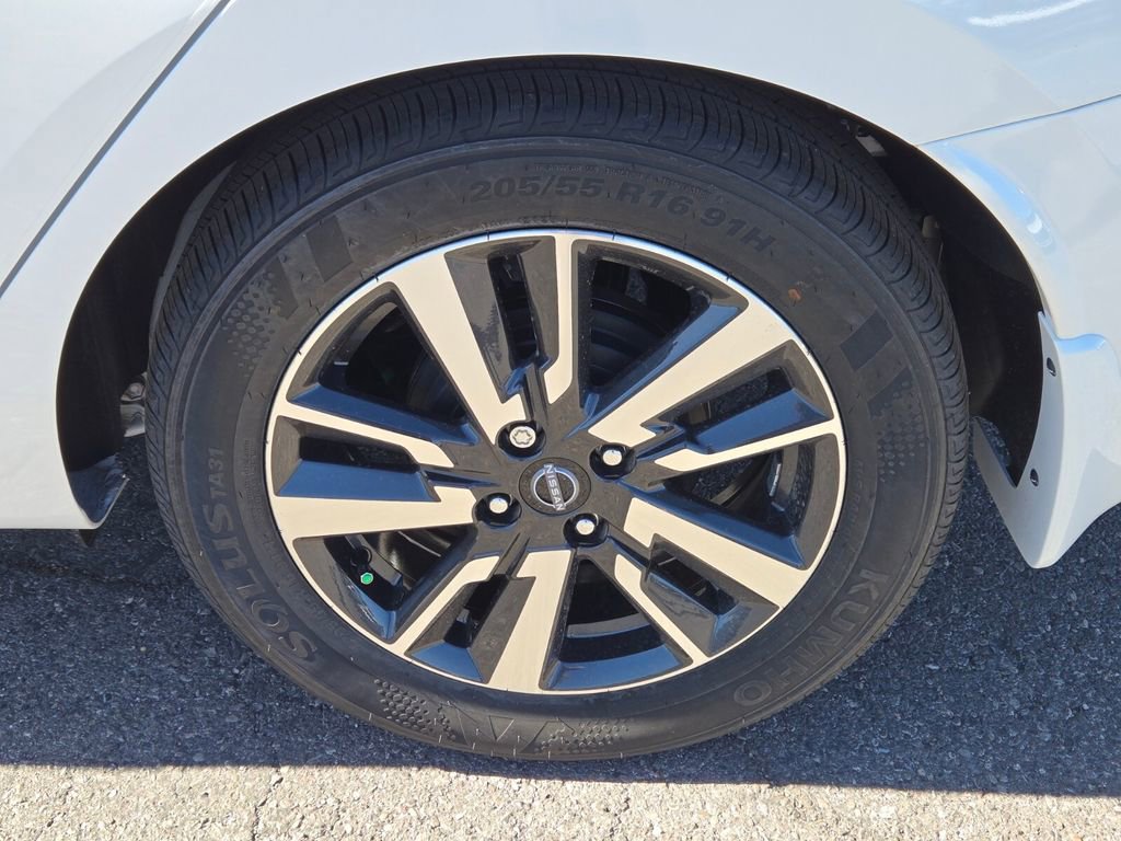 New 2025 Nissan Versa SV w/ Trunk Package image 5