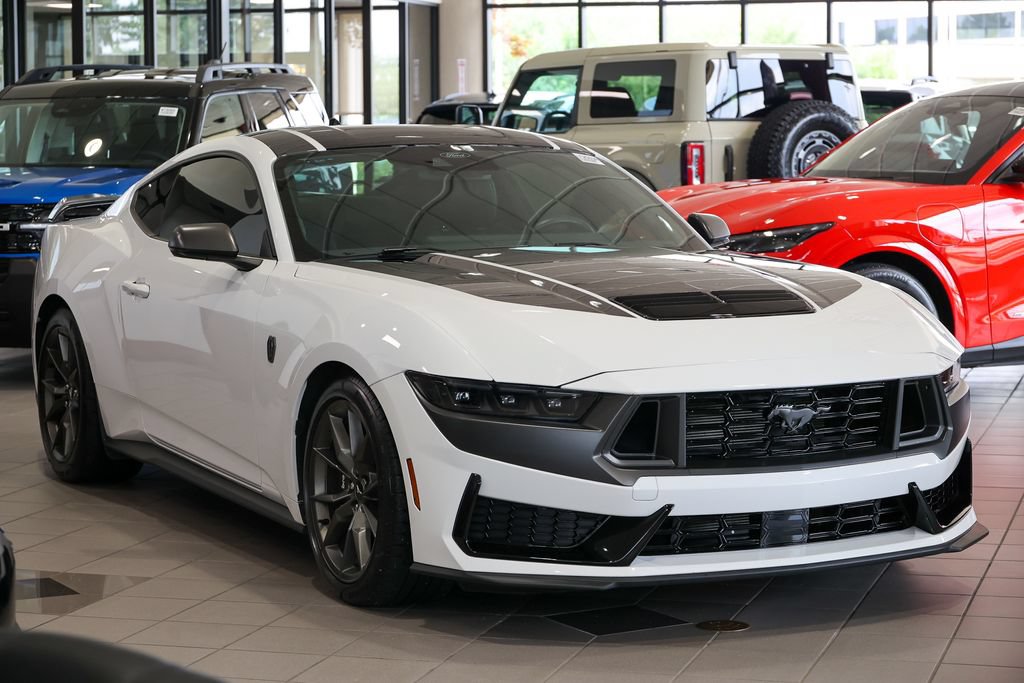 Certified 2025 Ford Mustang Dark Horse RWD image 22