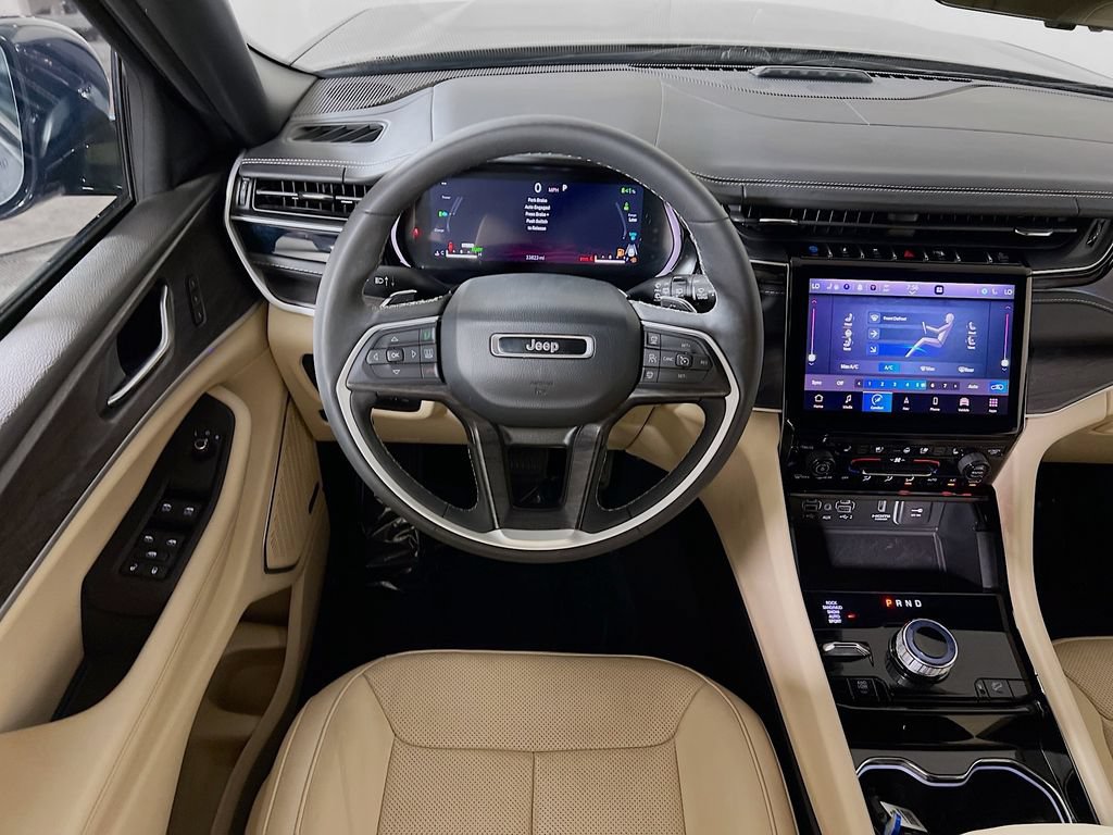 Used 2022 Jeep Grand Cherokee Limited 4xe w/ Luxury Tech Group II AWD/4WD image 21