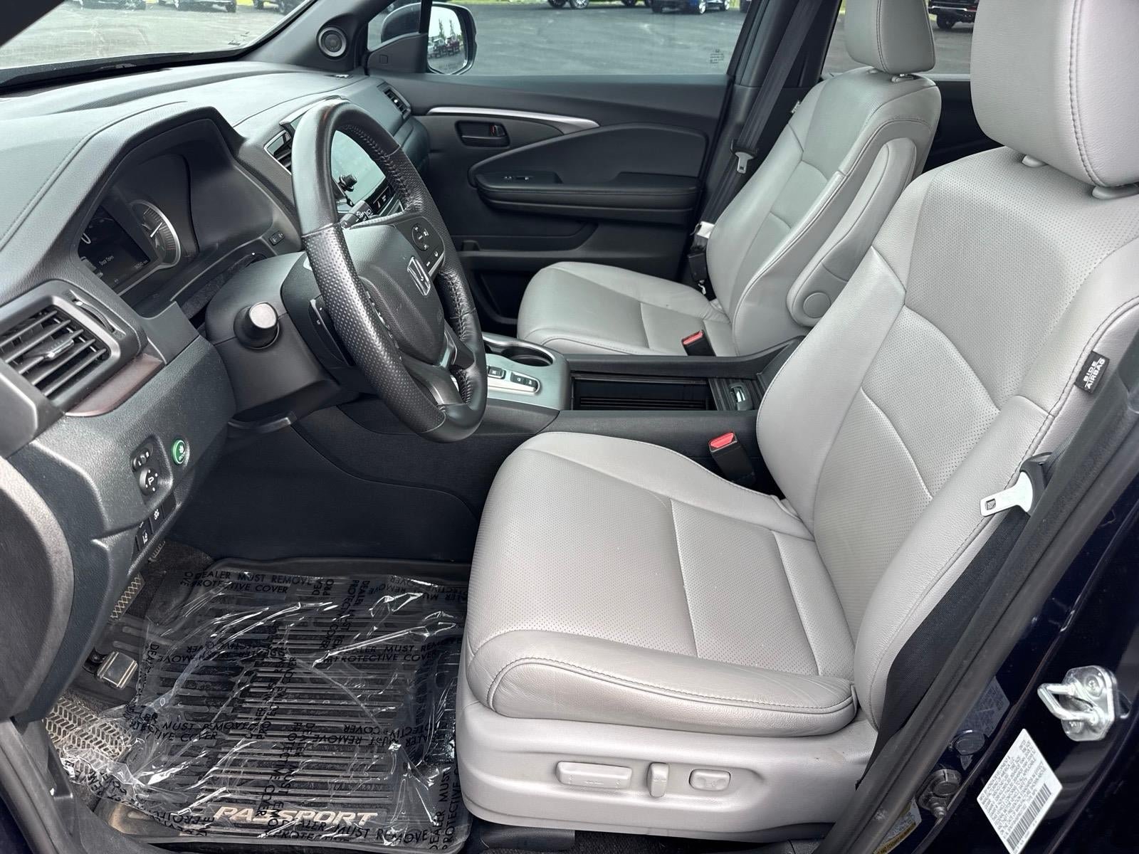 Used 2023 Honda Passport EX-L image 6