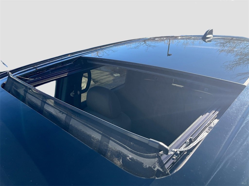 Used 2024 Nissan Titan Platinum Reserve w/ Moonroof Package image 22