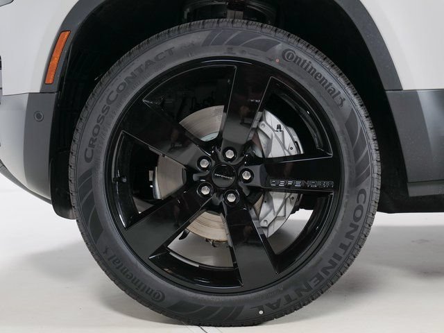 New 2026 Land Rover Defender 110 S AWD/4WD image 9