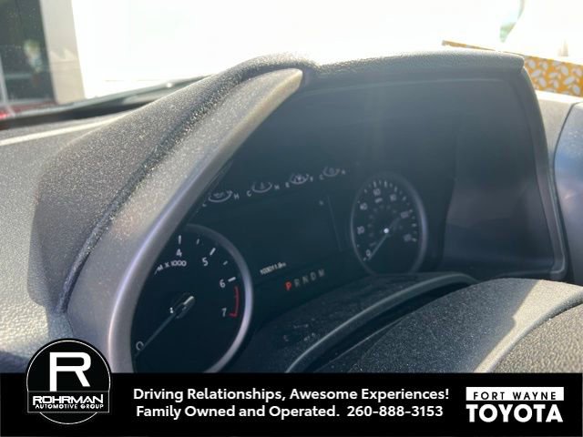 Used 2019 Ford Expedition XLT w/ Equipment Group 201A AWD/4WD image 12