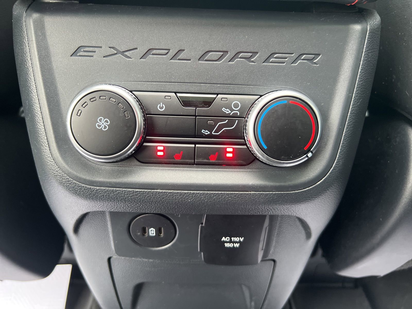 Used 2025 Ford Explorer ST-Line w/ Premium Package AWD/4WD image 48