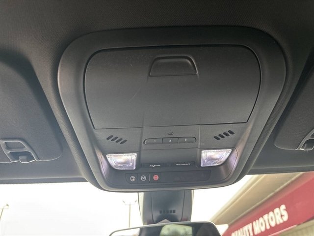 Used 2020 Cadillac XT5 Luxury w/ LPO, Floor Liner Package AWD/4WD image 8