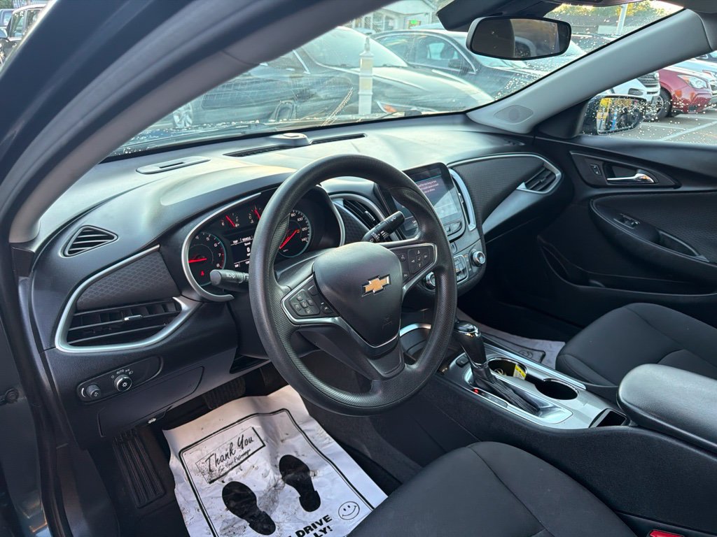 Used 2020 Chevrolet Malibu LS w/ Driver Confidence Package II FWD image 11