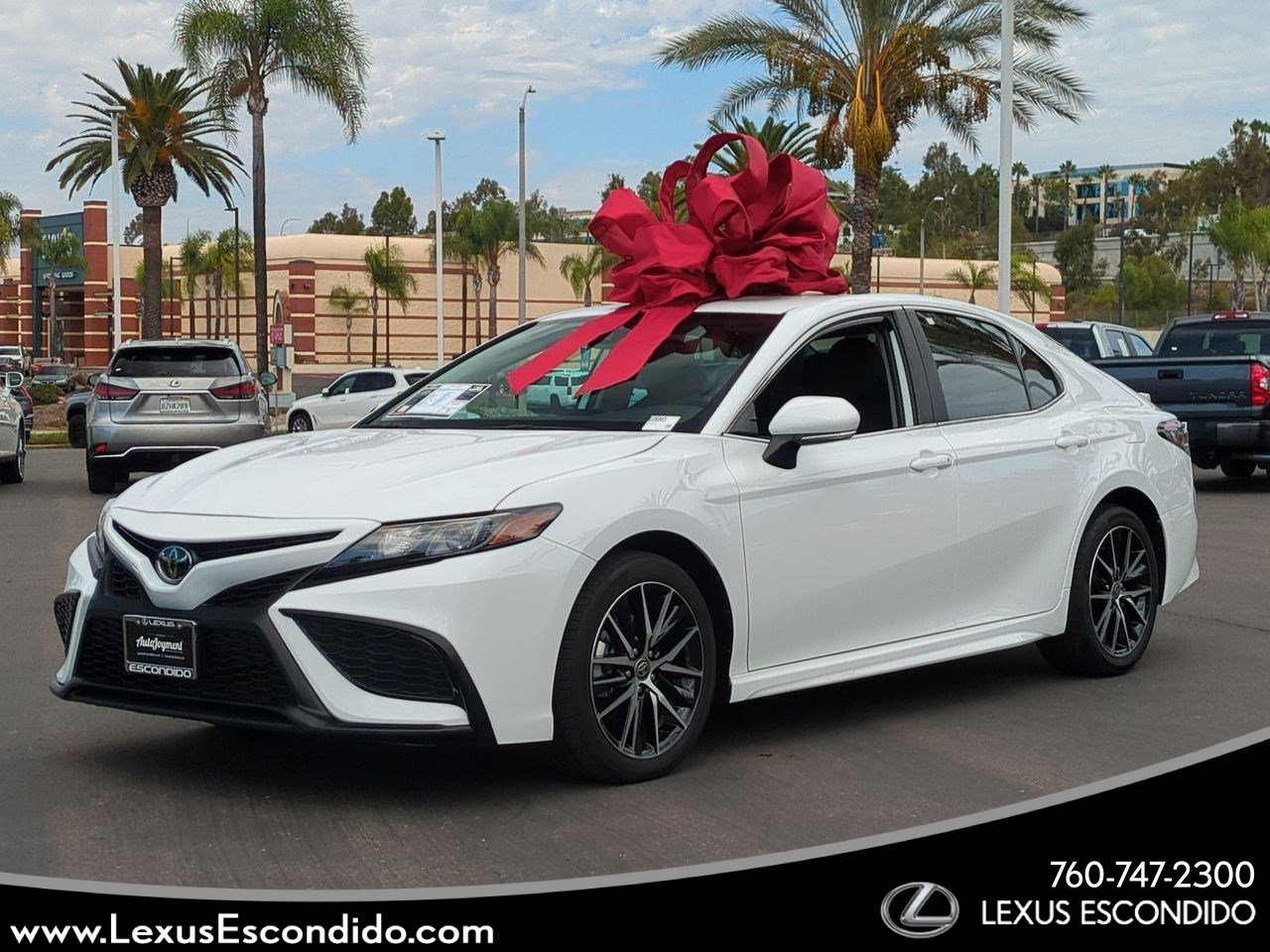 Used 2024 Toyota Camry SE