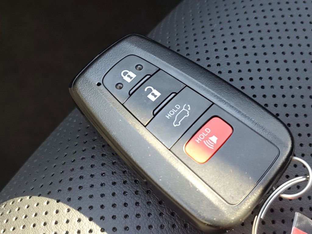 Used 2024 Toyota RAV4 Limited image 39