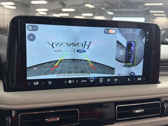 New 2026 Lincoln Aviator AWD image 3