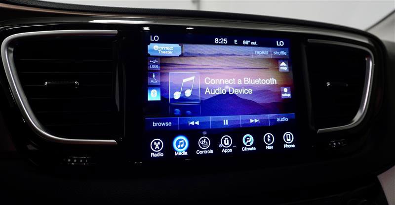 Used 2017 Chrysler Pacifica Touring-L Plus FWD image 20