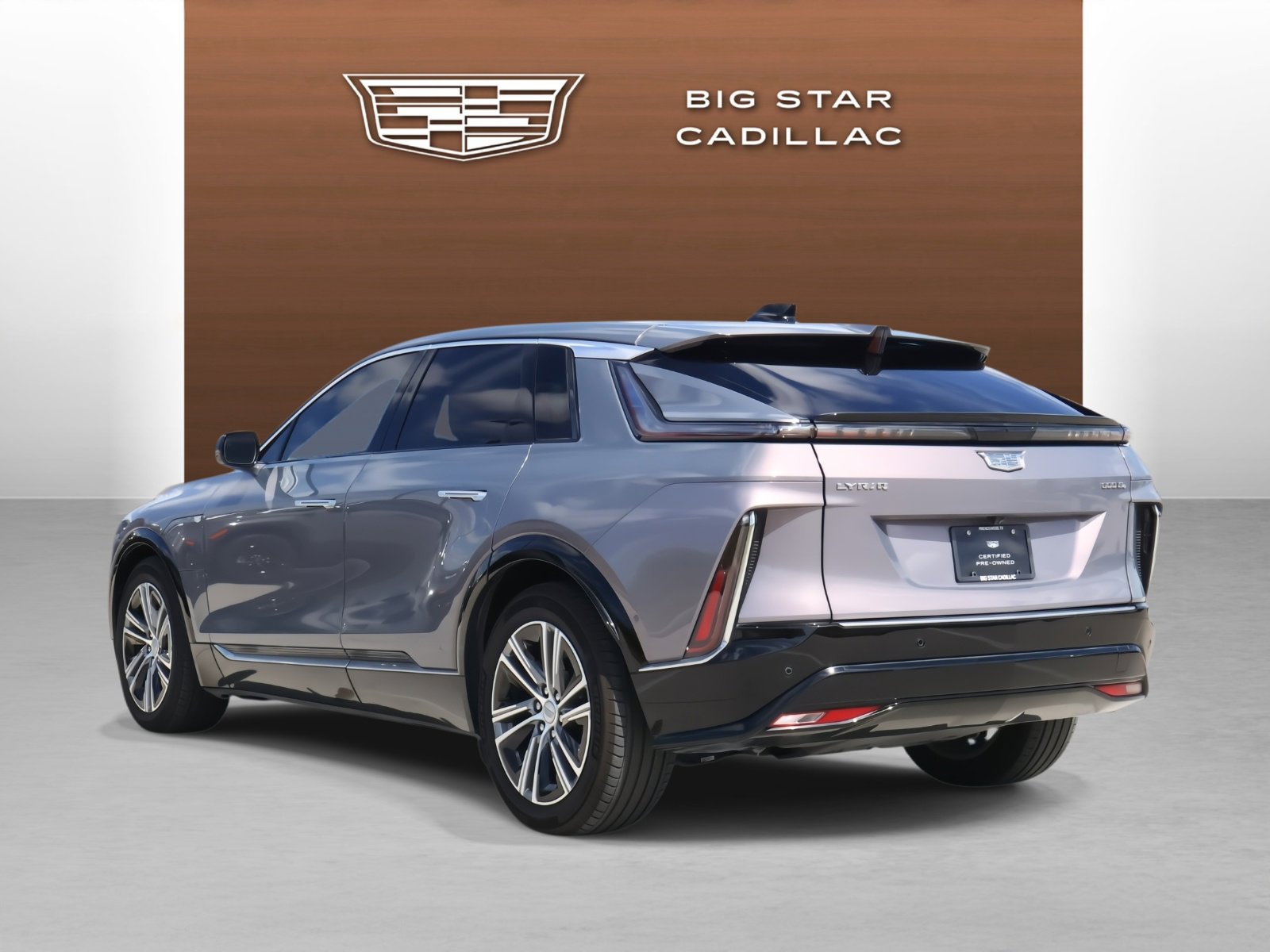 Certified 2024 Cadillac Lyriq Luxury w/ LPO, Floor Liner Package AWD/4WD image 3