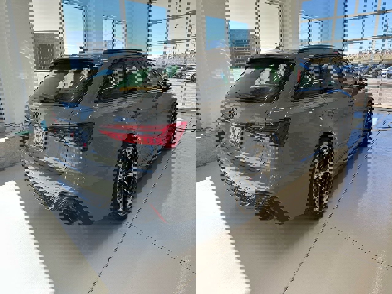 Used 2025 Audi RS 6 performance image 5