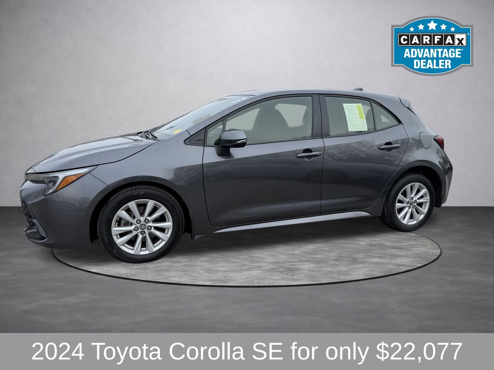 Used 2024 Toyota Corolla SE w/ SE Package FWD image 9