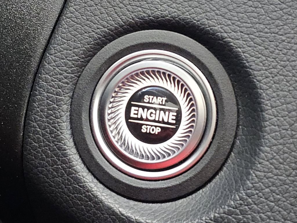 Used 2021 Mercedes-Benz GLC 300 image 17