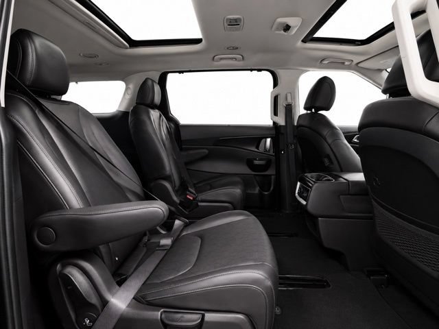 Used 2026 Kia Carnival SX w/ SX Dark Edition Package FWD image 25