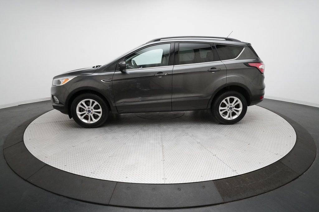 Used 2018 Ford Escape SE image 22