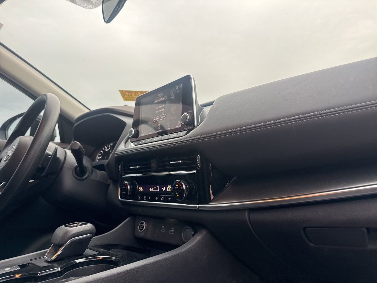 Certified 2022 Nissan Rogue SV image 24