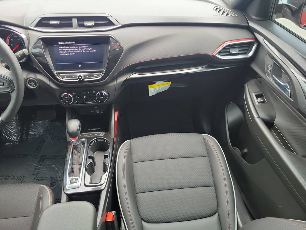 Used 2021 Chevrolet TrailBlazer RS w/ Technology Package FWD image 18