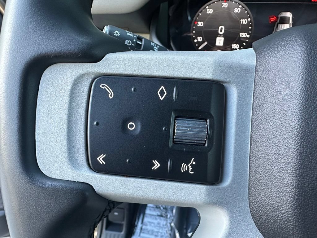 Used 2023 Land Rover Defender 110 X-Dynamic SE AWD/4WD image 24