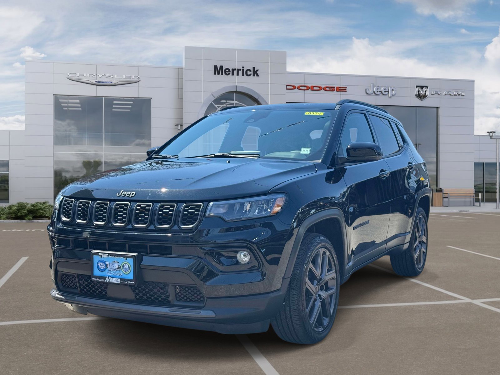 Used 2025 Jeep Compass Limited w/ Sun & Sound Group AWD/4WD image 4