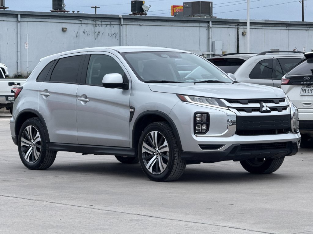 Used 2025 Mitsubishi Outlander Sport ES AWD/4WD image 8