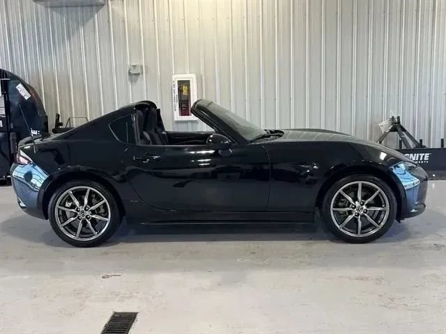 Used 2021 MAZDA MX-5 Miata RF Club RWD image 2