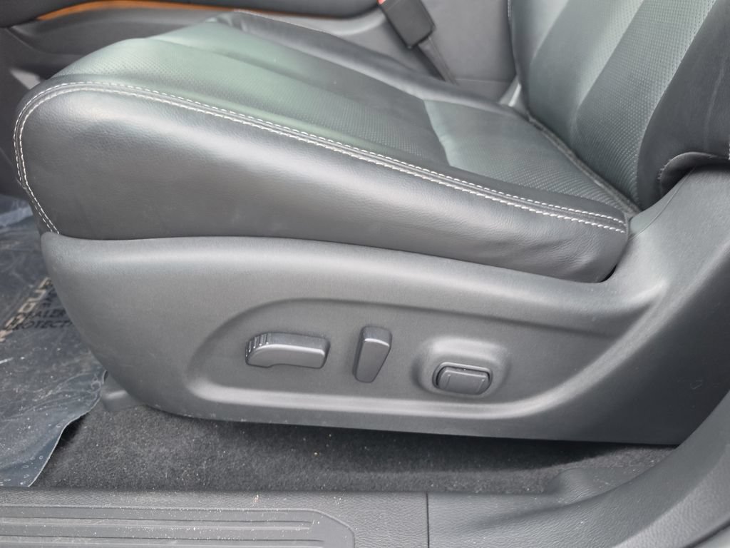 Used 2021 Nissan Murano SL w/ SL Moonroof Package FWD image 17