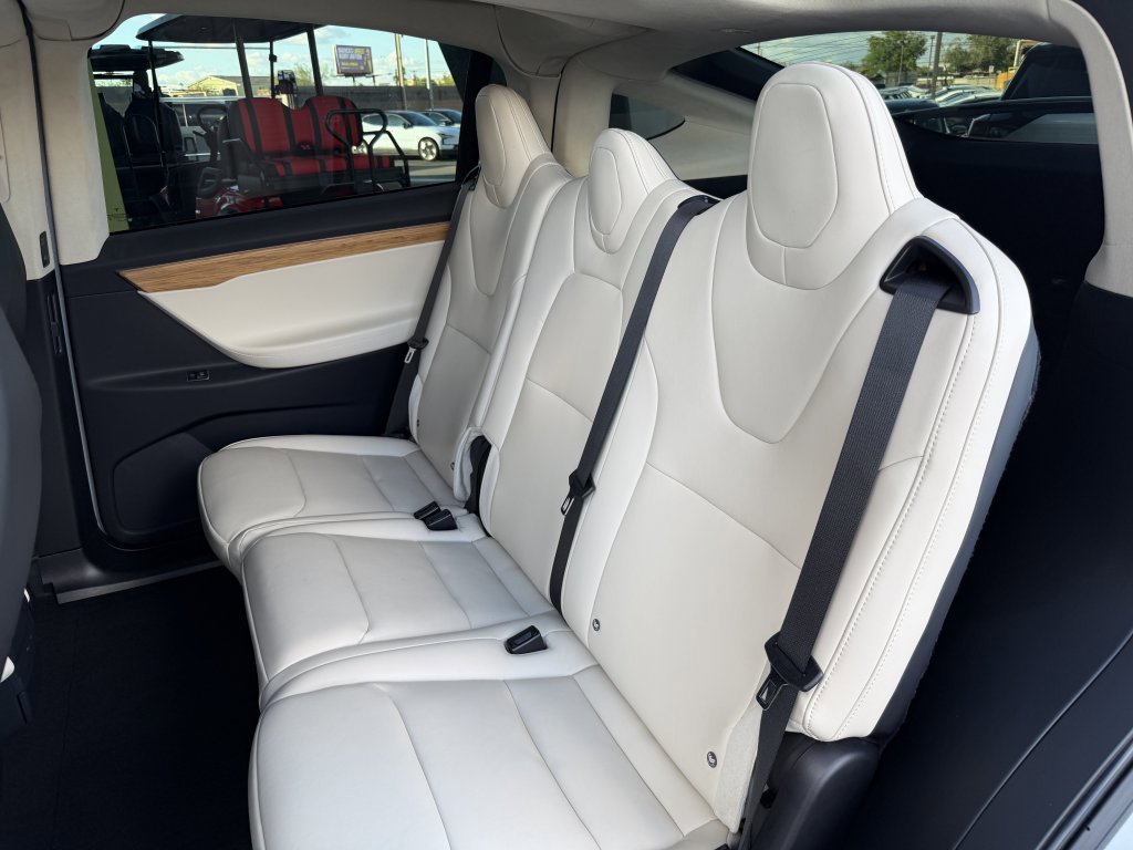 Used 2019 Tesla Model X 75D image 34