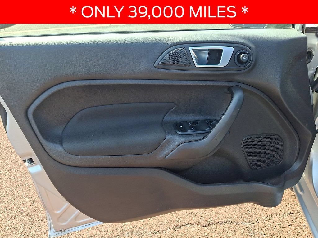 Used 2016 Ford Fiesta SE FWD image 12
