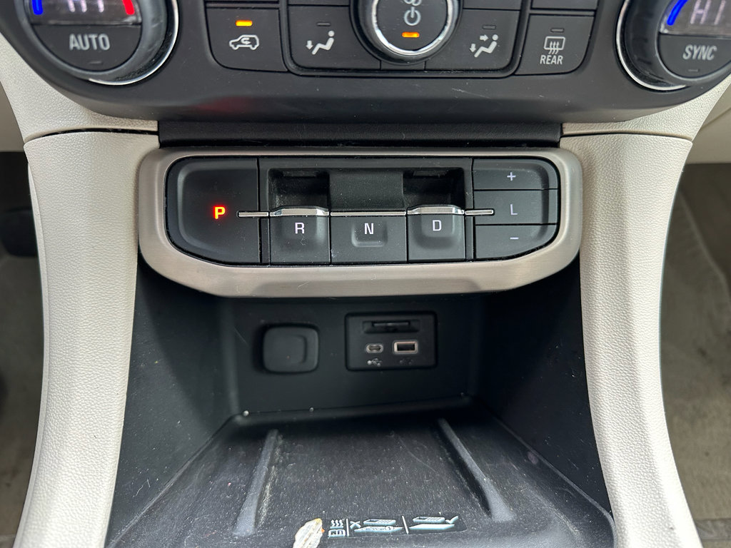 Used 2022 GMC Acadia Denali w/ Denali Ultimate Package image 18