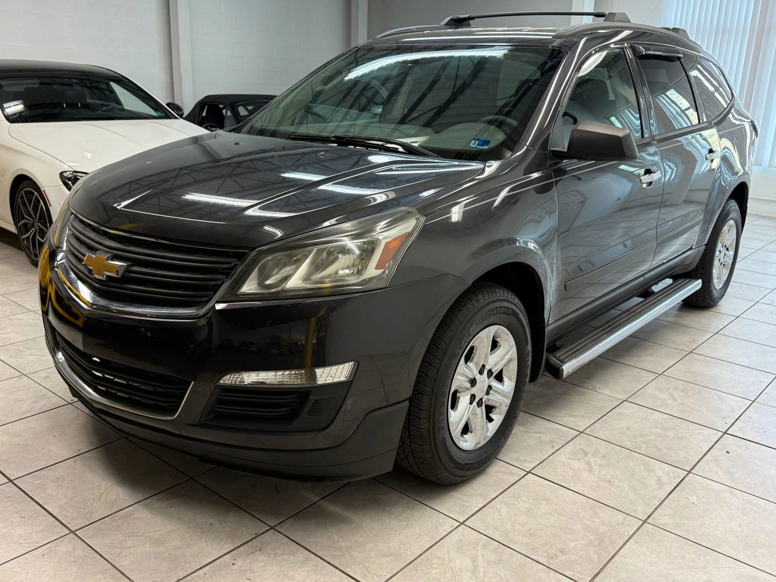 Used 2015 Chevrolet Traverse LS image 3