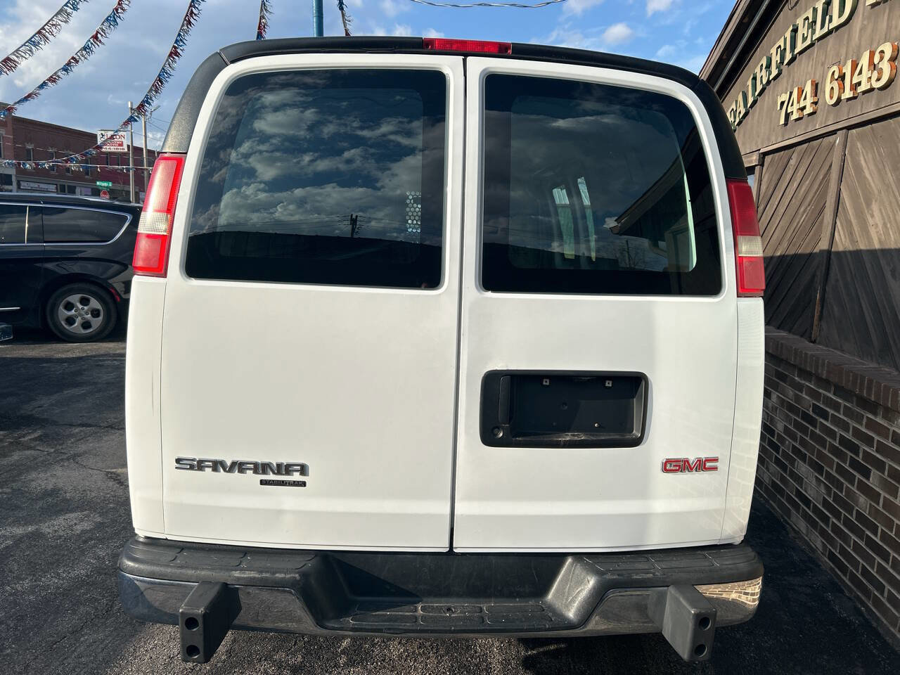 Used 2015 GMC Savana 2500 RWD image 3