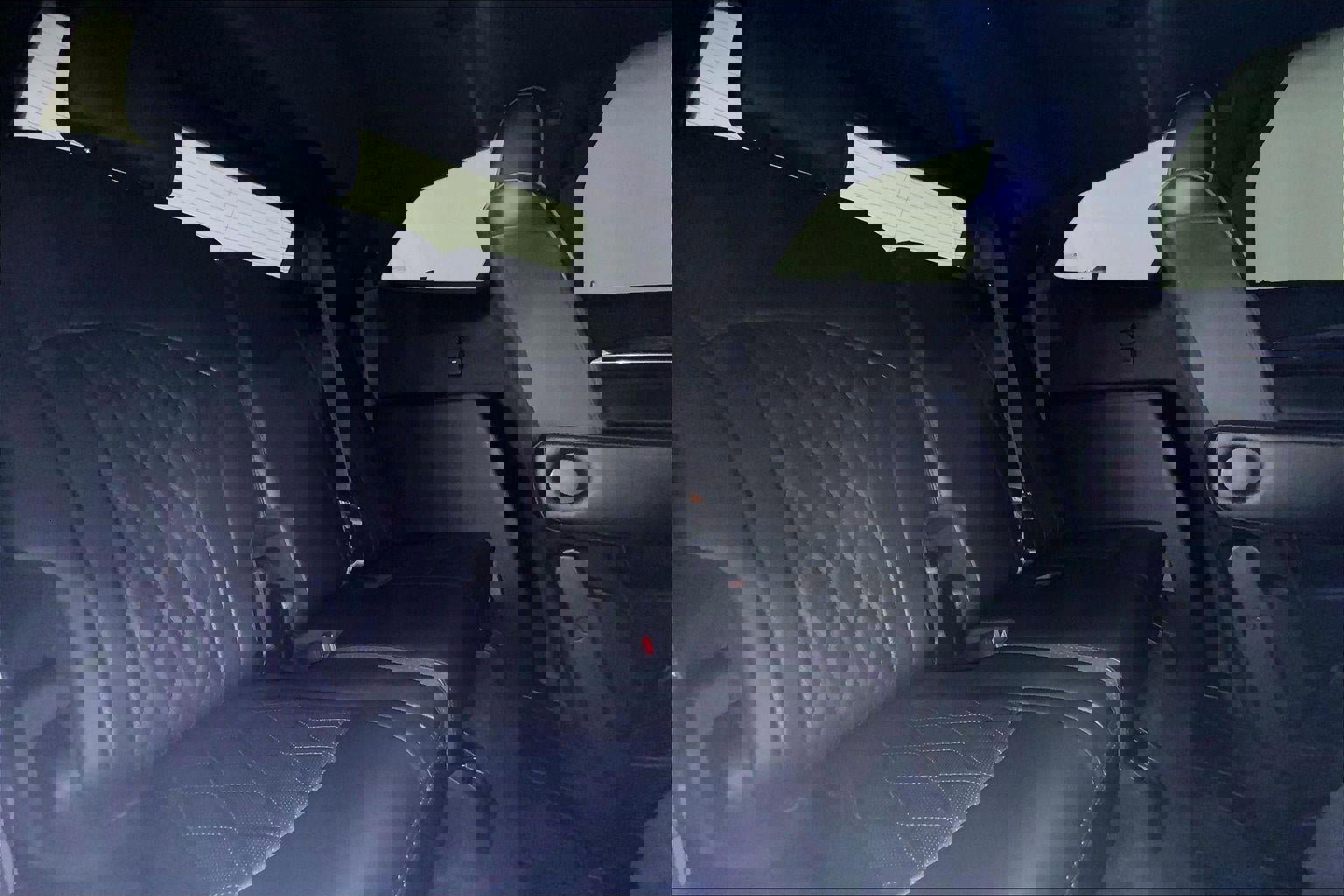 Used 2022 Buick Enclave Avenir w/ Avenir Technology Package image 24