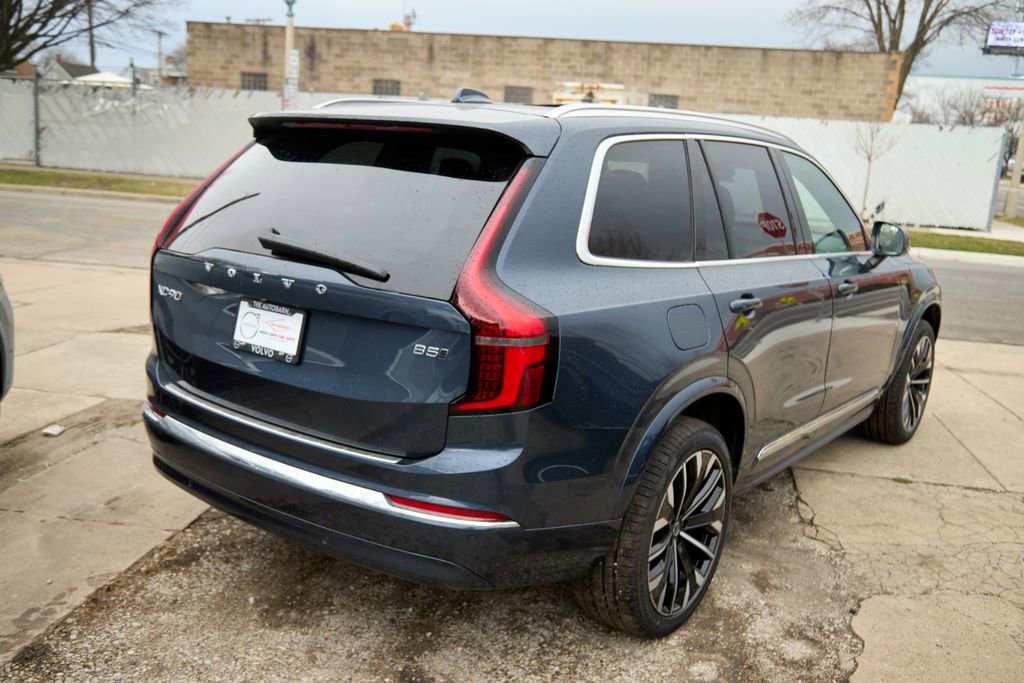 New 2026 Volvo XC90 B5 Plus w/ Protection Package image 7