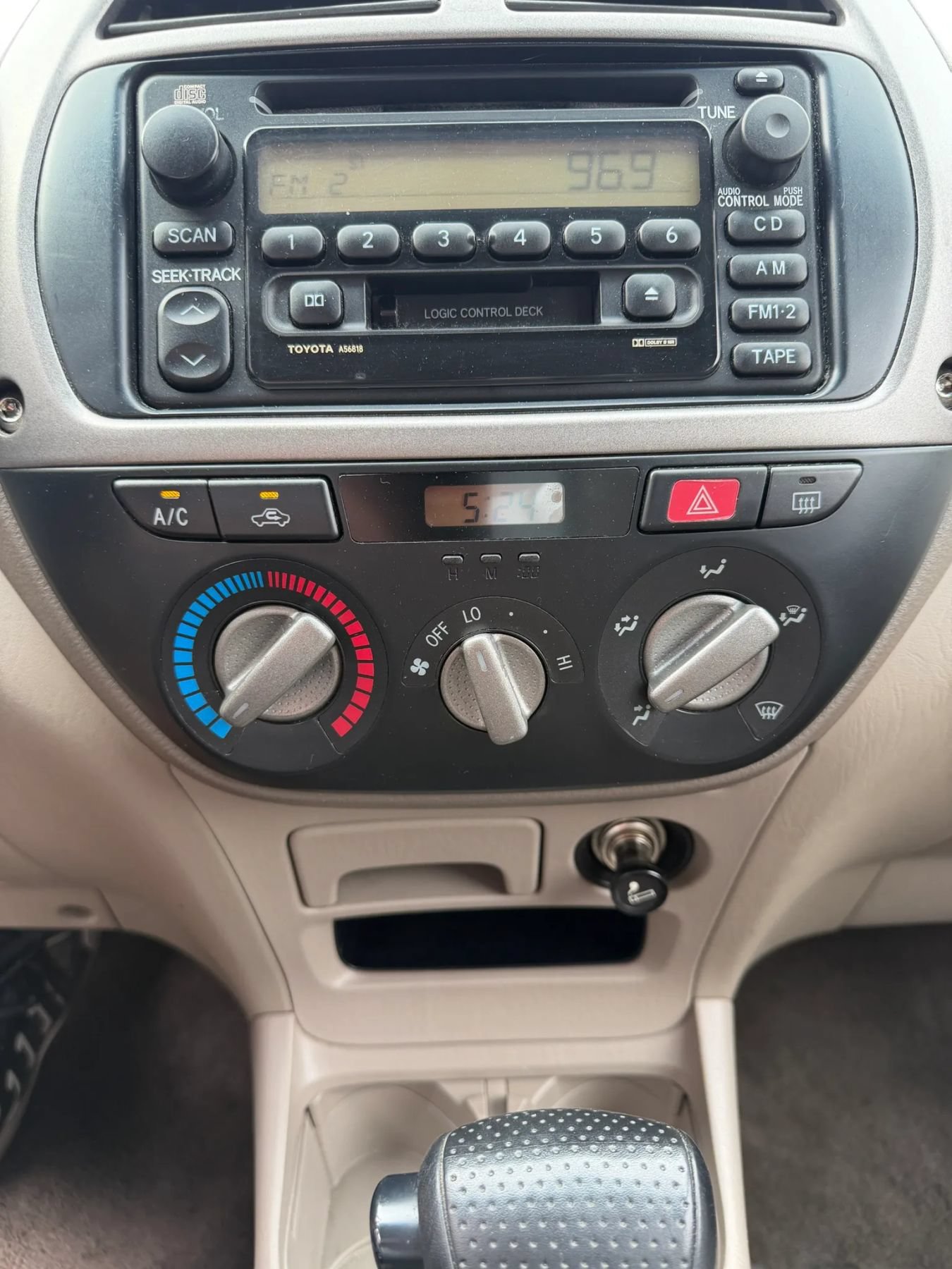 Used 2001 Toyota RAV4 2WD w/ Quick-Order Pkg image 25