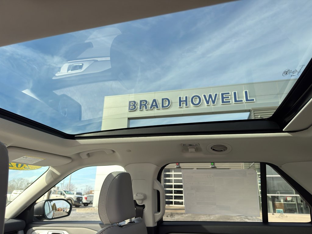 New 2026 Ford Explorer Active w/ Active Comfort Package image 10