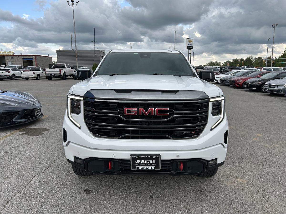 Used 2022 GMC Sierra 1500 AT4 w/ AT4 Premium Package AWD/4WD image 7