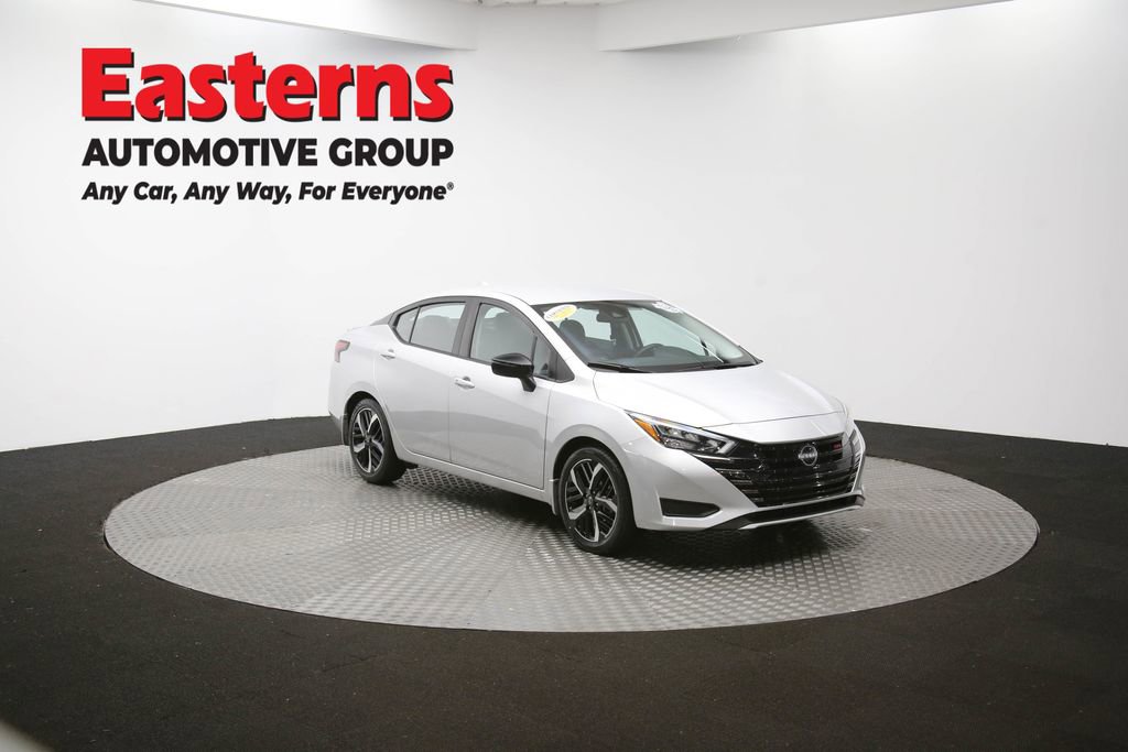 Used 2025 Nissan Versa SR w/ Trunk Package image 48