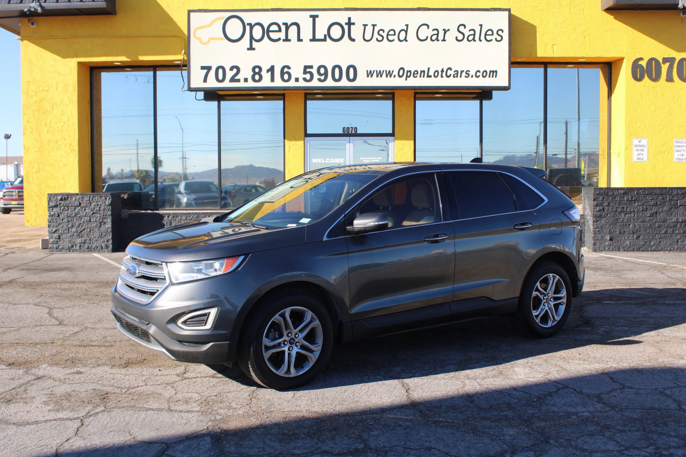Used 2018 Ford Edge Titanium w/ Equipment Group 301A FWD image 1