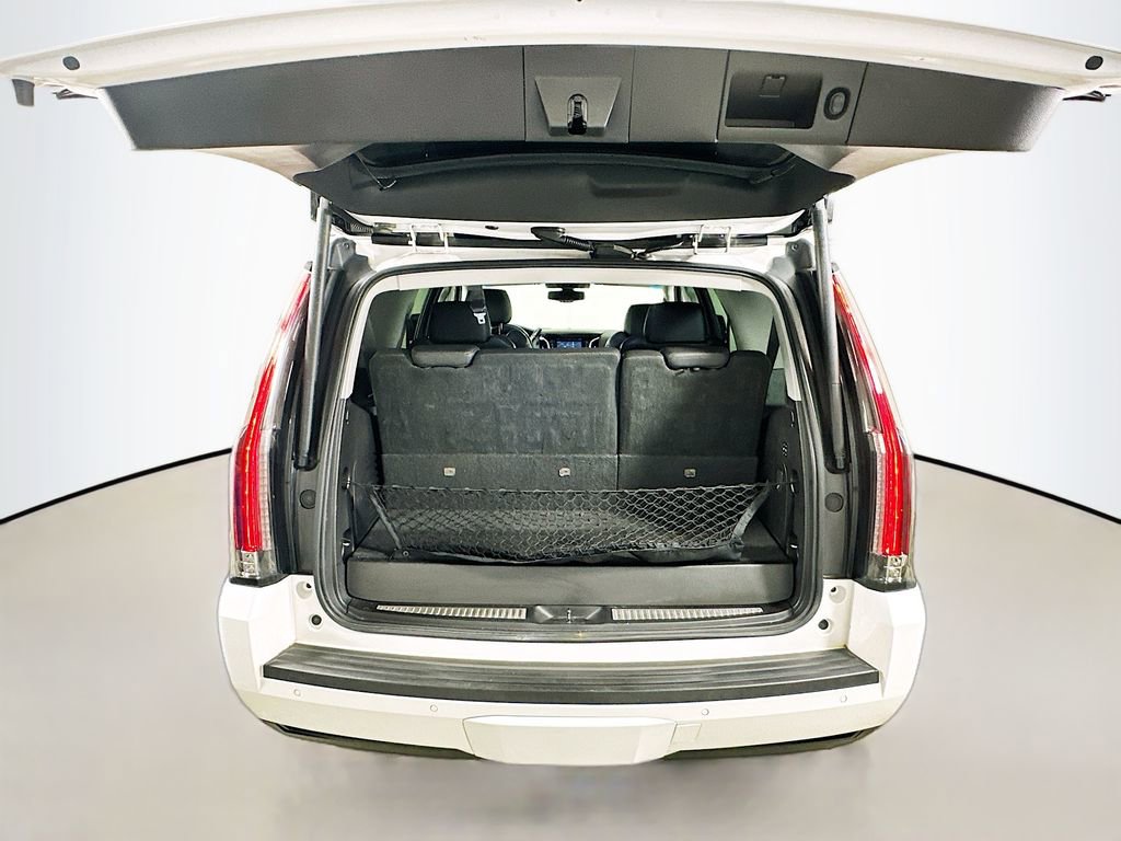 Used 2018 Cadillac Escalade 4WD image 32