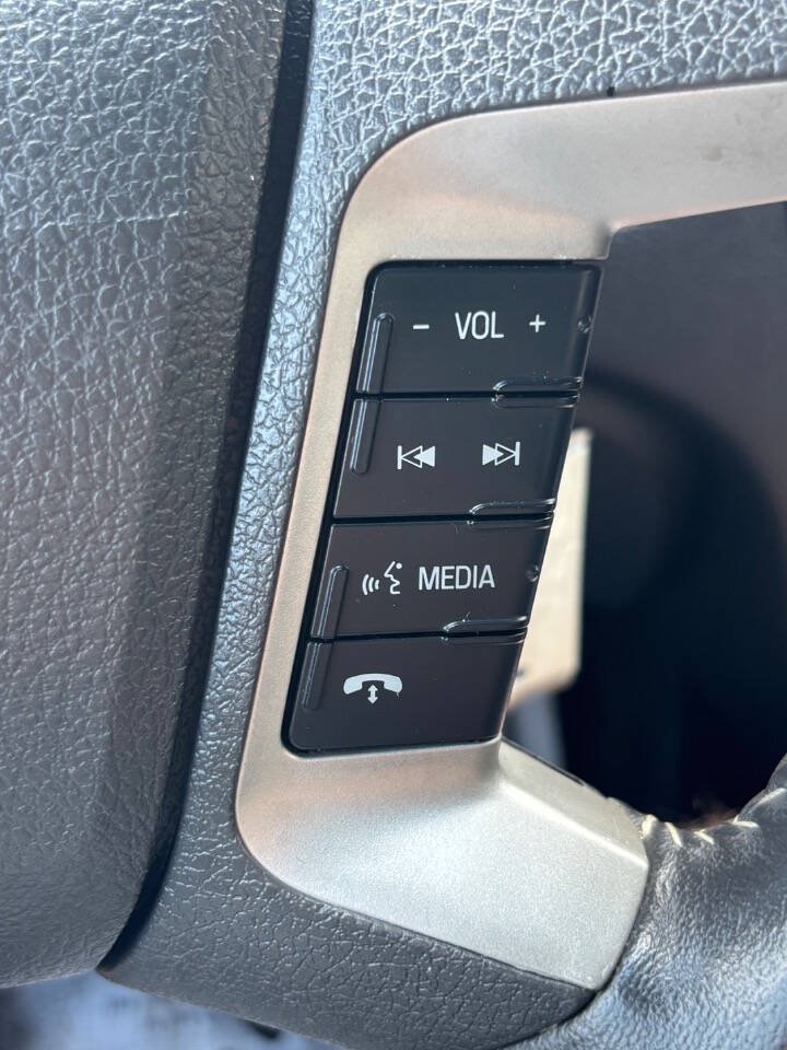 Used 2010 Ford Fusion Hybrid FWD image 24
