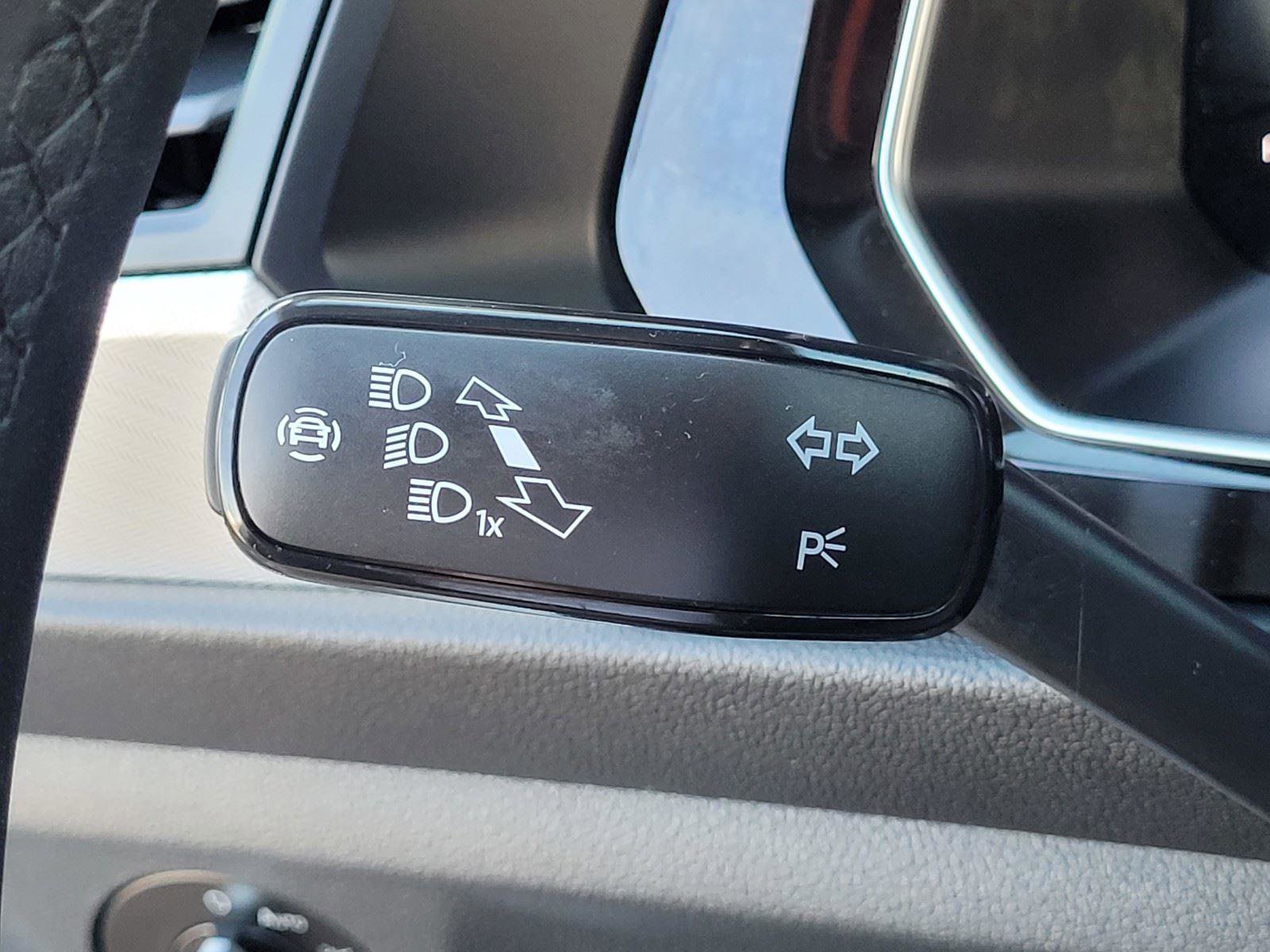 Used 2024 Volkswagen Jetta S image 34