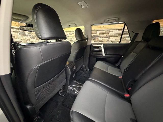 Used 2022 Toyota 4Runner SR5 Premium image 28