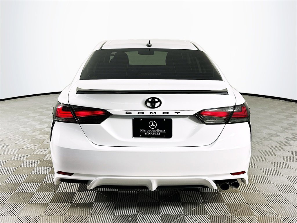 Used 2023 Toyota Camry SE image 6